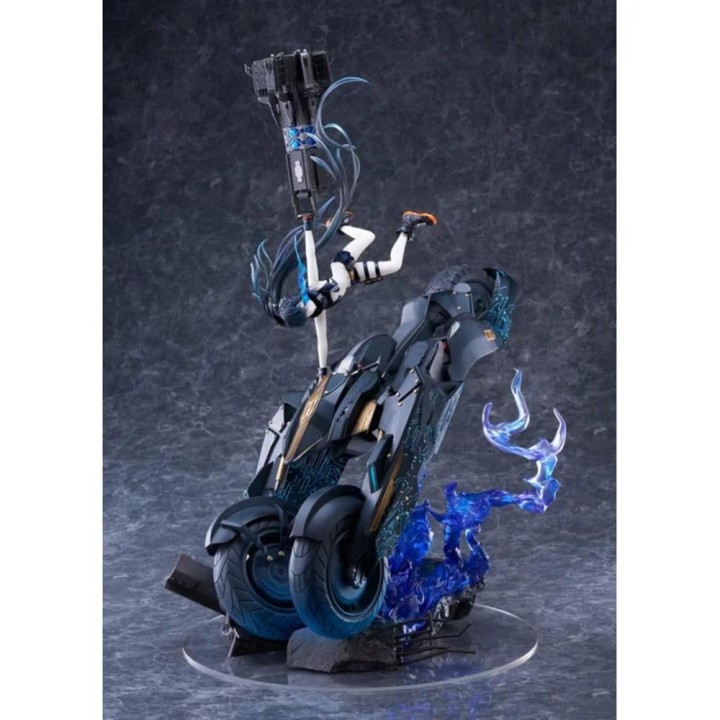 Figura square enix black rock shooter