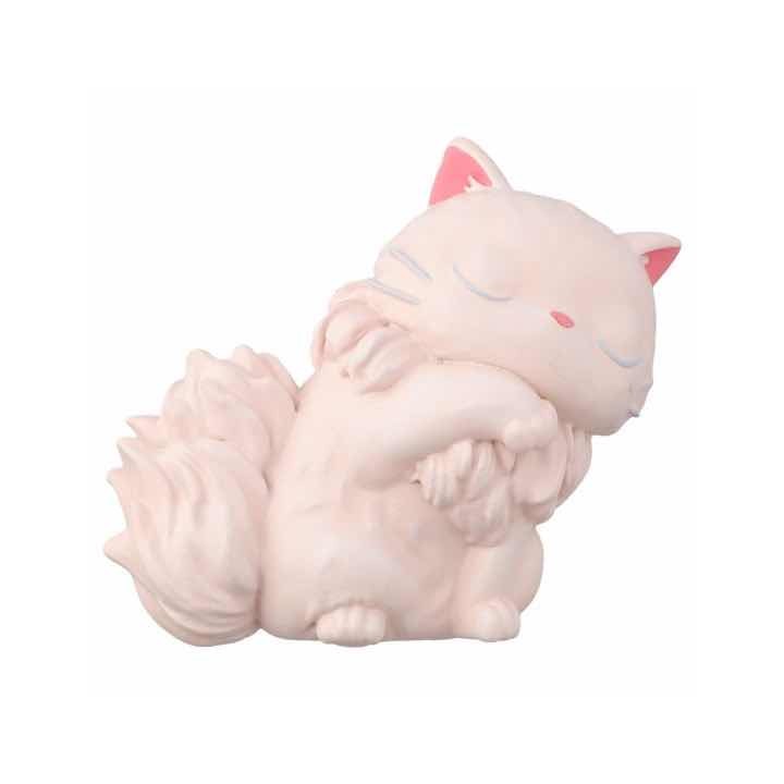 Iman nevera studio ghibli nicky la